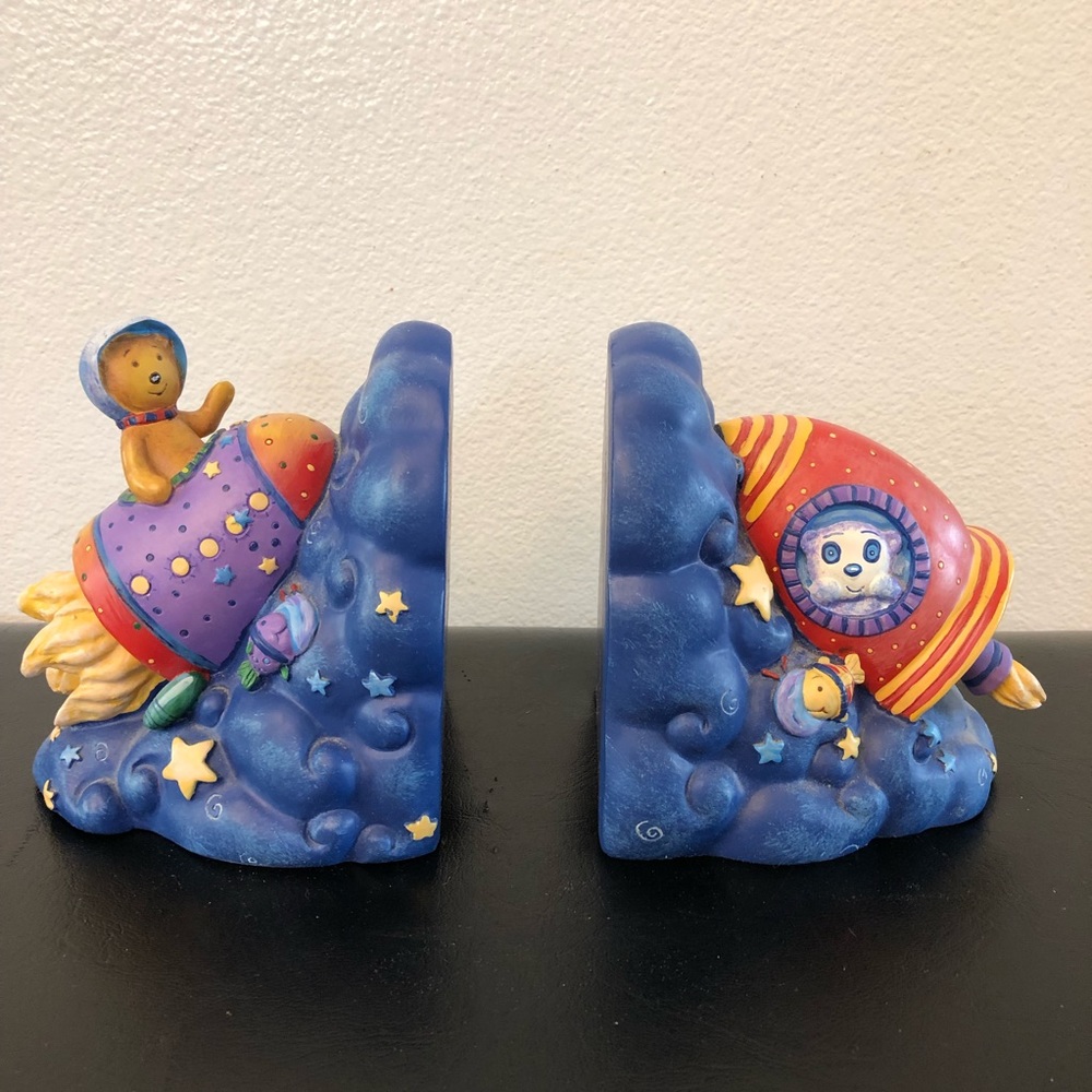Kidsline Welcome to the World Resin Bookends Rocket Ship Outer-Space Teddy Bear